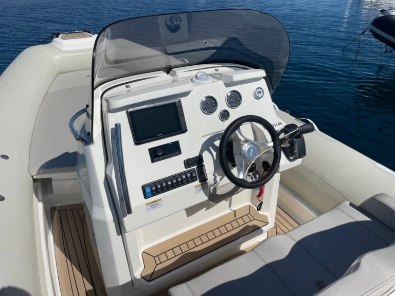 Verhuur RIB Joker Boat met vaarbewijs