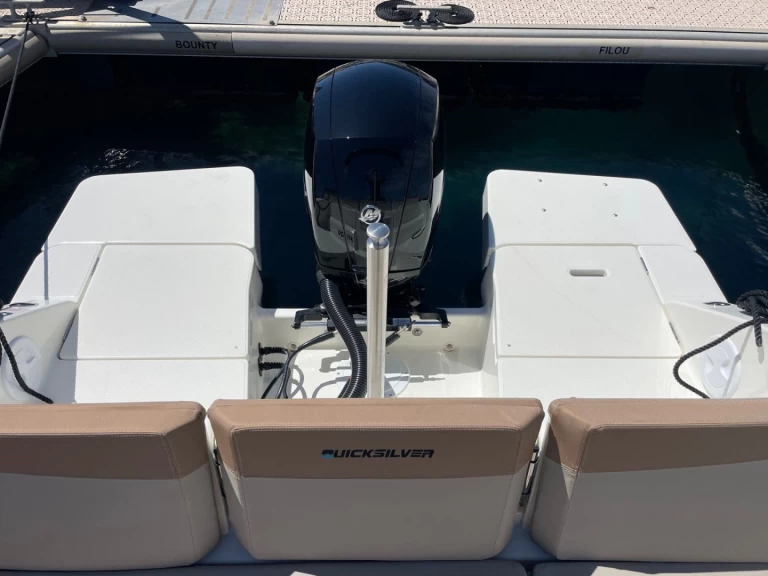 Huur een Quicksilver Quicksilver 675 Activ Open in Cavalaire-sur-Mer