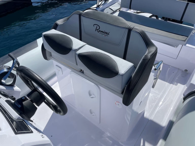 Bootverhuur Ranieri Cayman 26 Sport Touring in Cavalaire-sur-Mer via SamBoat