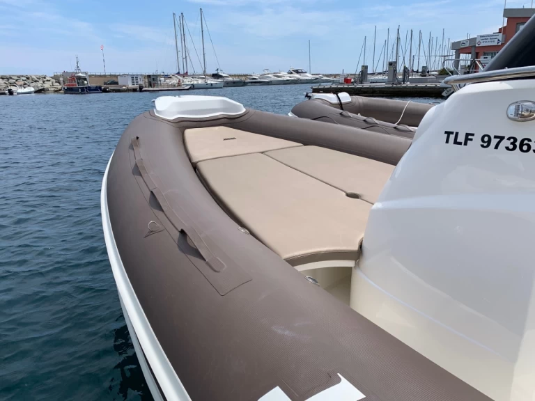 Verhuur RIB in Cavalaire-sur-Mer - Joker Boat Clubman 24