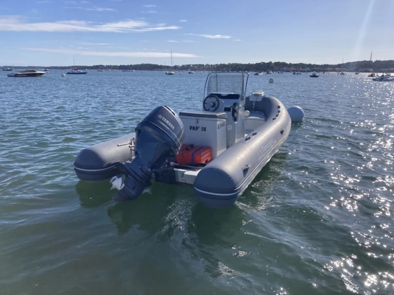 Huur een Capelli Tempest 560 Work in Grand Piquey