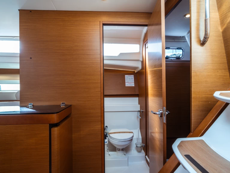 Jeanneau Sun Odyssey 490 te huur van particulier of professional in Olbia