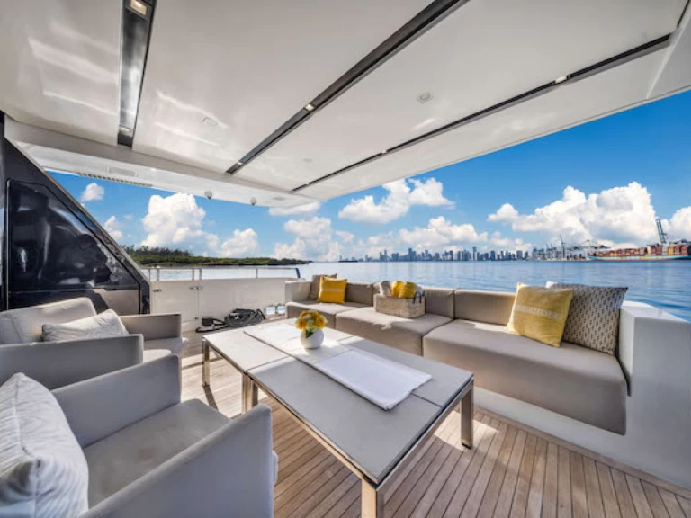 Bootverhuur San Lorenzo SL97 in Miami via SamBoat