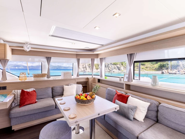 Bootverhuur Athene goedkoop VALINOR - Summer