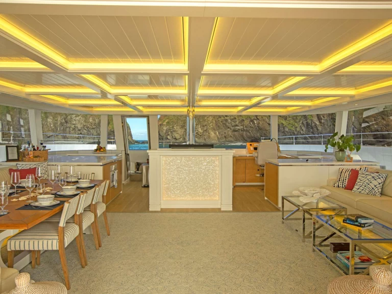 Verhuur Jacht Sunreef met vaarbewijs