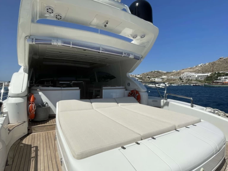 Bootverhuur Mangusta Yaloou Dream in Álimos via SamBoat