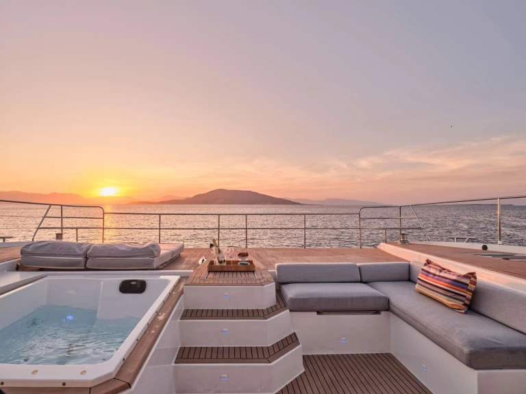 Verhuur Jacht Fountaine Pajot met vaarbewijs