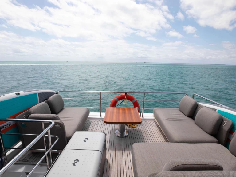 Huur een Azimut Geisha in Florida