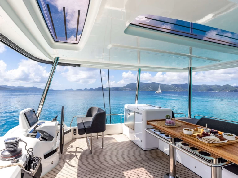 Bootverhuur Lagoon VALINOR - Summer in Athene via SamBoat