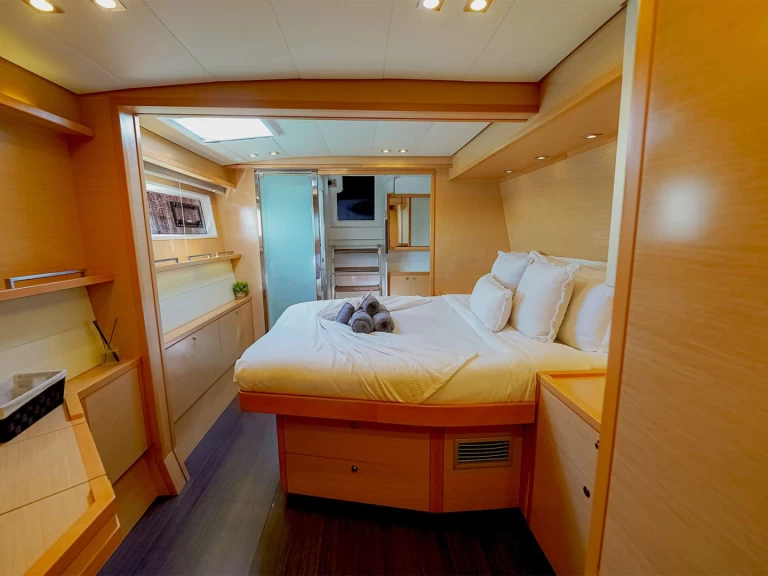 Verhuur Jacht Lagoon met vaarbewijs