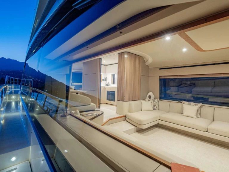 Azimut SBK te huur van particulier of professional in Riposto