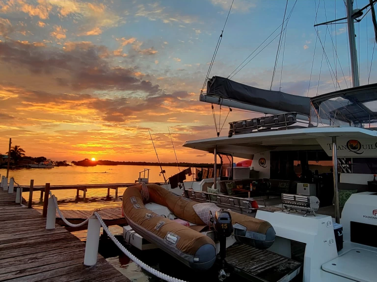 Verhuur Catamaran in Belize-stad - Fountaine Pajot Saona 47