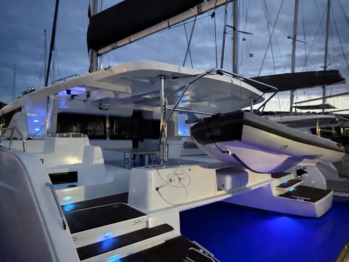 Huur een Lagoon Lagoon 46 in Primošten