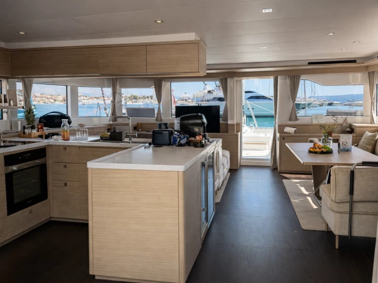 Bootverhuur Kaštela goedkoop Lagoon 60