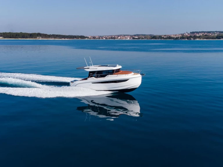 Motorboot te huur in Pula voor de beste prijs