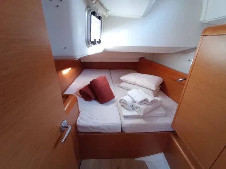 Huur een Jeanneau Sun Odyssey 439 in Lefkáda