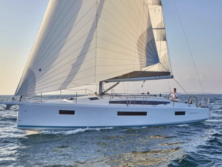 Huur een Jeanneau Sun Odyssey 410 in Saint-Malo