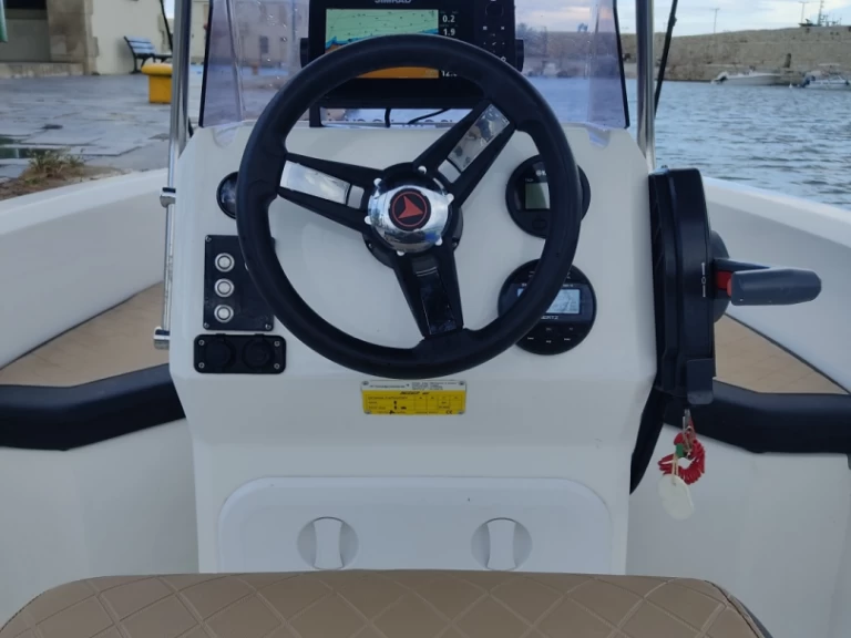 Verhuur Motorboot Compass met vaarbewijs