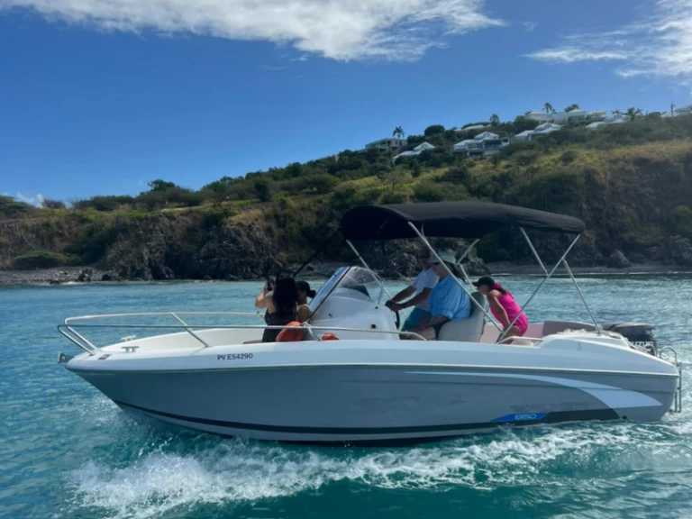 Bootverhuur Bénéteau Flyer 650 Open in Marigot via SamBoat