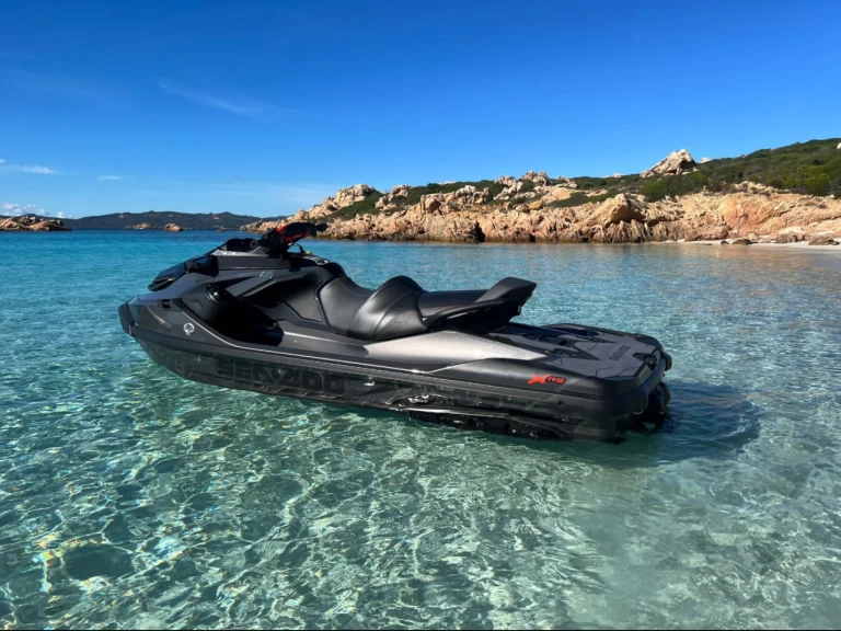 Verhuur Jet Ski Seadoo RXP RS 300 cv 3 posti met vaarbewijs