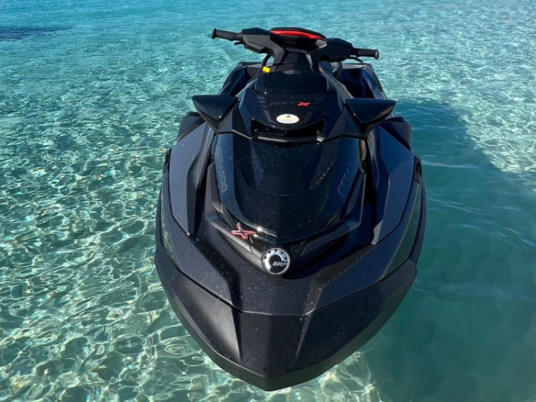 Huur een Seadoo RXP RS 300 cv 3 posti Seadoo RXP RS 300 cv 3 posti in Marina di Portisco