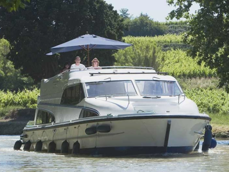 Le Boat Mystique te huur van particulier of professional in Tannay