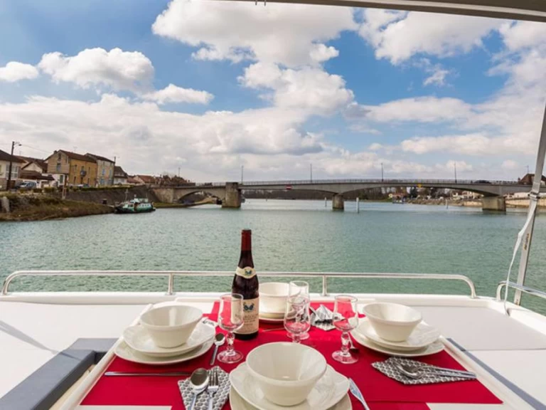 Bootverhuur Le Boat Horizon 1 in Migennes via SamBoat