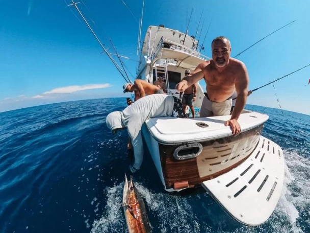 Bootverhuur Marina Papagayo goedkoop Viking 50