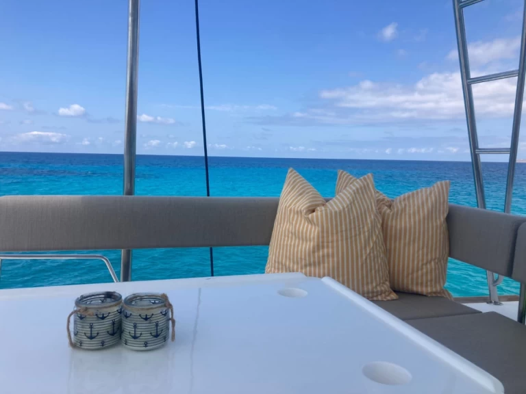 Bootverhuur Ibiza Magna goedkoop Bali 4.6