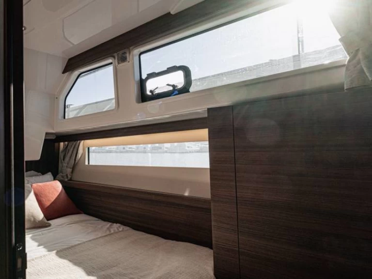 Verhuur Motorboot Le Boat met vaarbewijs