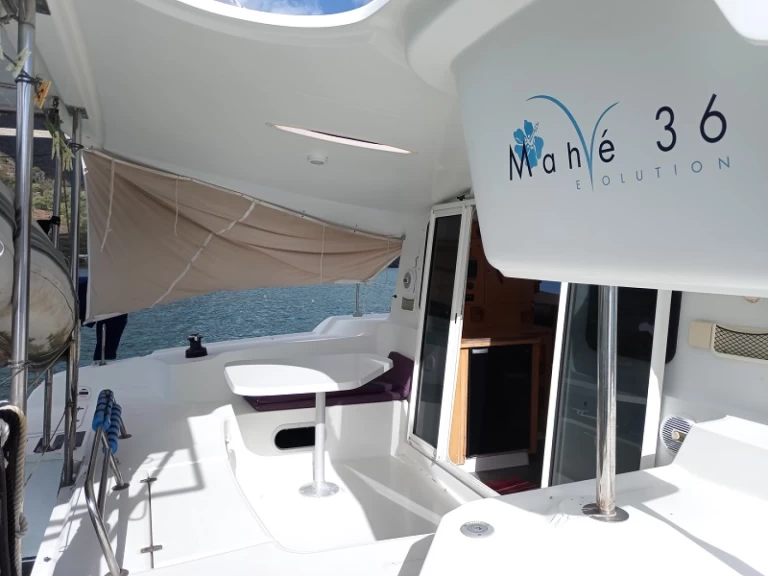 Verhuur Catamaran Fountaine Pajot met vaarbewijs