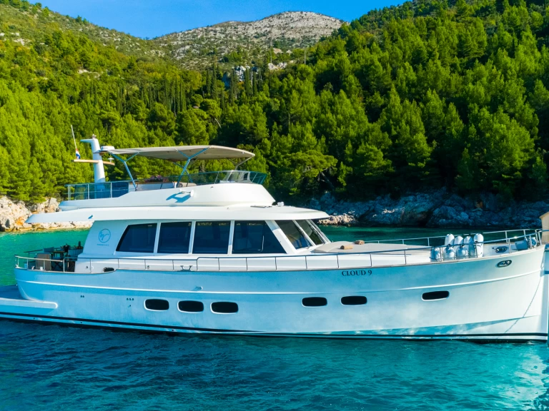 Bootverhuur Dubrovnik goedkoop Motoryacht C9