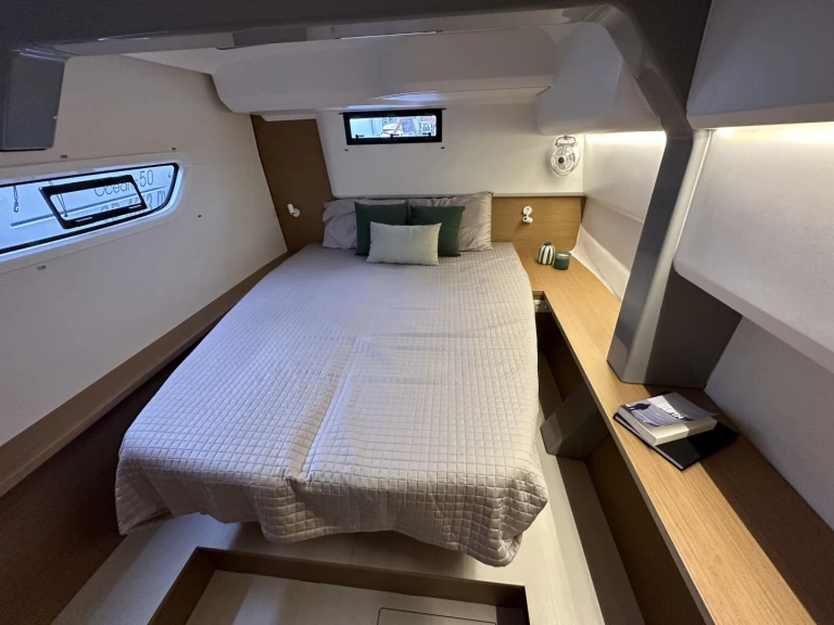 Huur een Excess Excess 14 in Nettuno