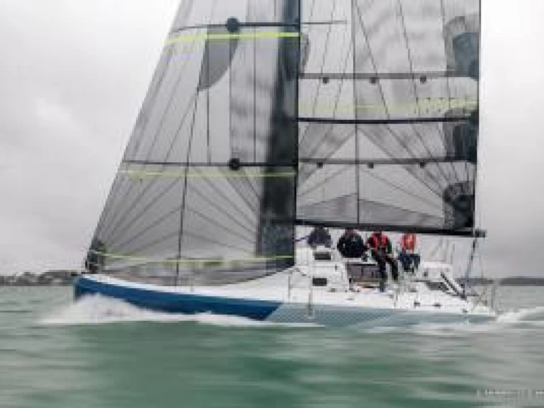 Huur een Jeanneau SUN FAST 30 in Lorient