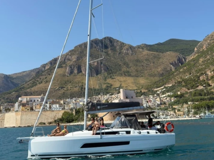 Bootverhuur Dufour Dufour 37 in Castellammare del Golfo via SamBoat