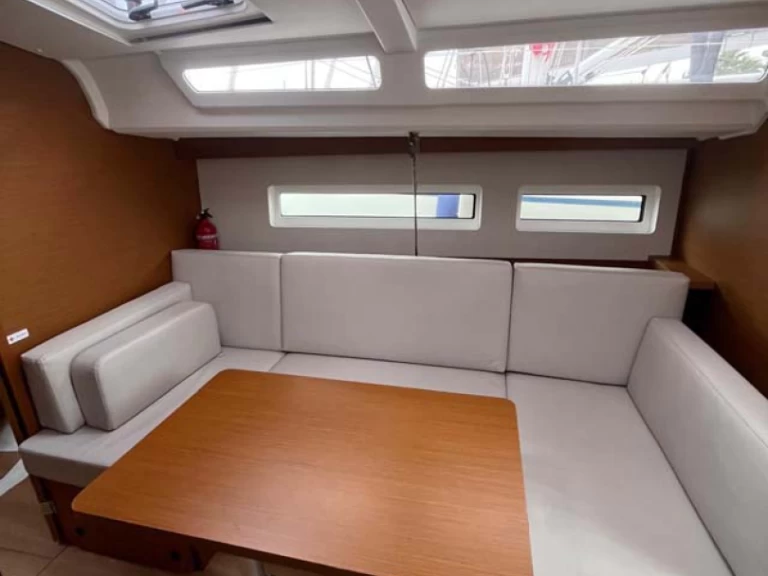 Huur Zeilboot met of zonder schipper Jeanneau in Castellammare di Stabia