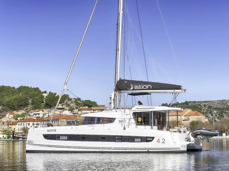 Catamaran te huur in Skradin voor de beste prijs