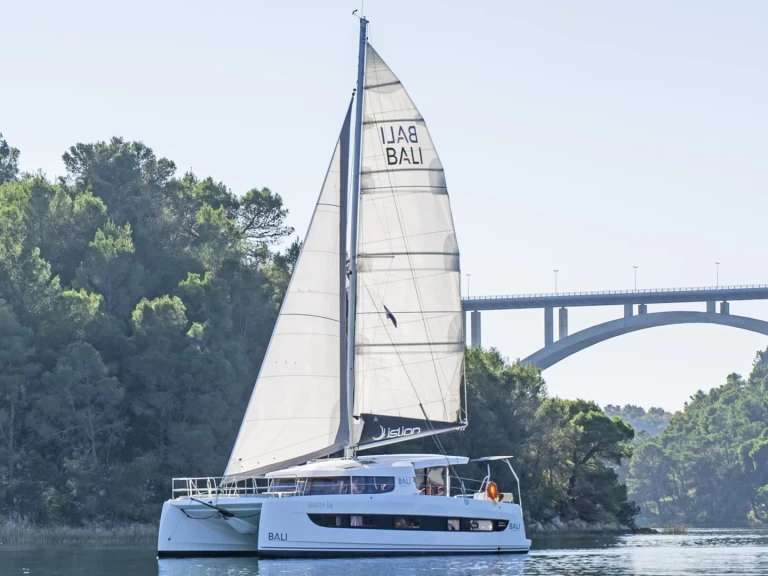 Huur Catamaran met of zonder schipper Bali in Skradin