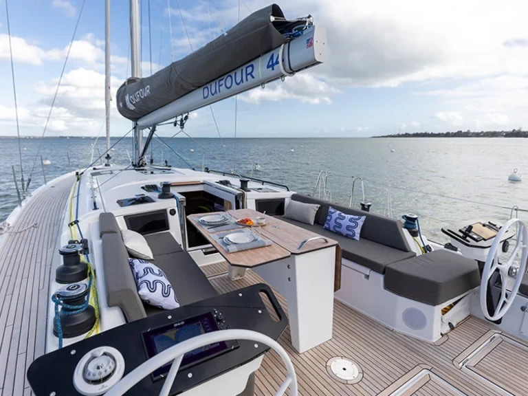 Verhuur Zeilboot in Álimos - Dufour Dufour 44