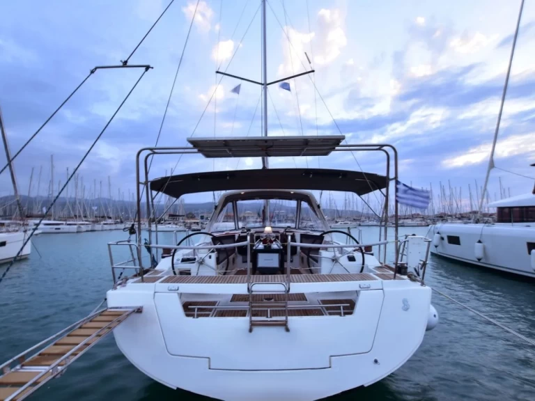 Verhuur Zeilboot in Lefkáda - Bénéteau Oceanis 45
