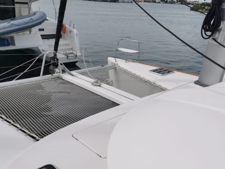 Huur een Lagoon Lagoon 380 in Propriano