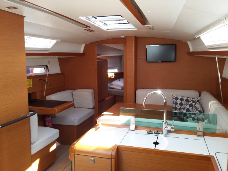Jeanneau Sun Odyssey 419 te huur van particulier of professional in Palamós