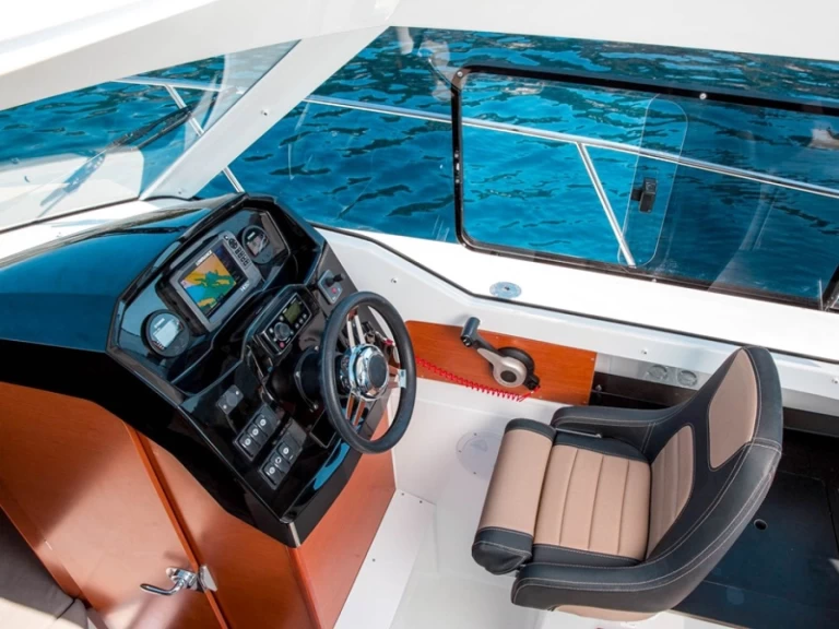 Bootverhuur Trogir goedkoop Merry Fisher 795