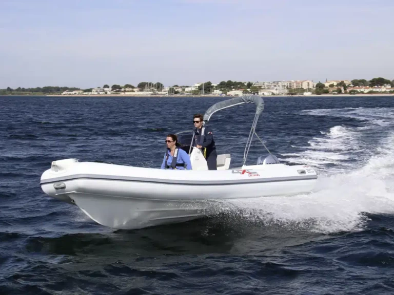 Huur RIB met of zonder schipper 4XC in Saint-Florent