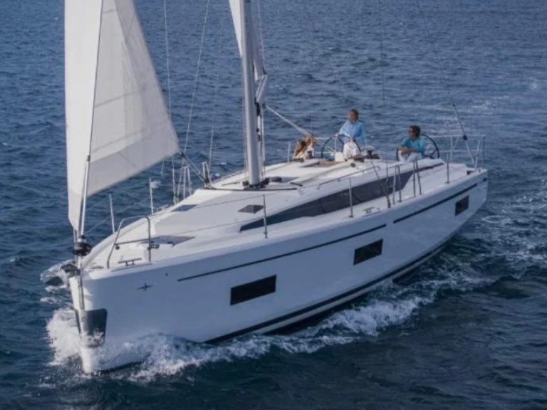 Huur een Bavaria Bavaria C42 in Skiathos