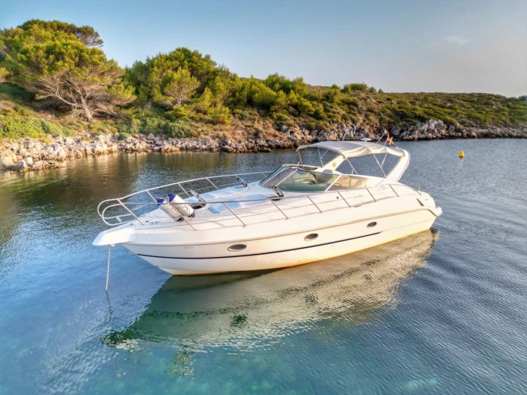 Huur een Cranchi Zaffiro 34 in Cannes