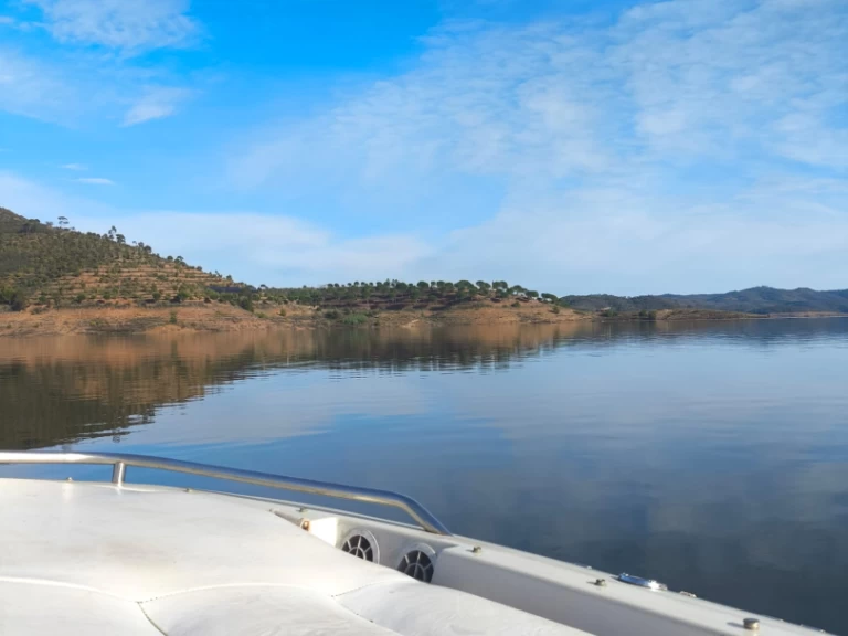 Huur een Glastron SSV 215 in Ferragudo