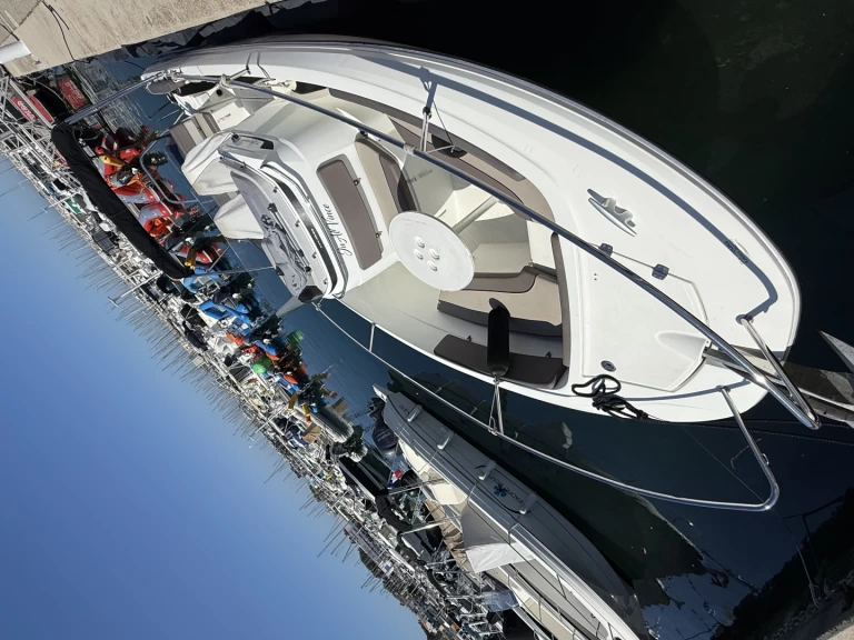 Jachthuur in Marseille - Jeanneau Cap Camarat 7.5 CC Serie 2 via SamBoat