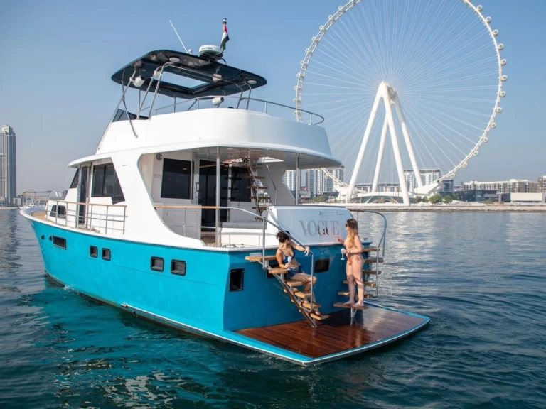 Hatteras 64ft te huur van particulier of professional in Dubai Marina