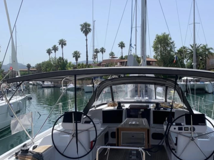 Zeilboot te huur in La Trinité-sur-Mer voor de beste prijs